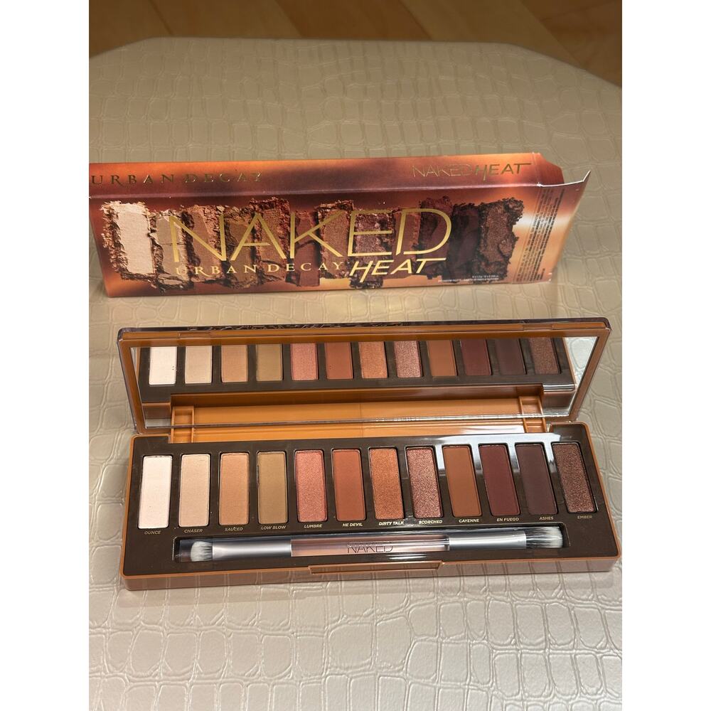 Urban Decay Naked Heat Eyeshadow Palette